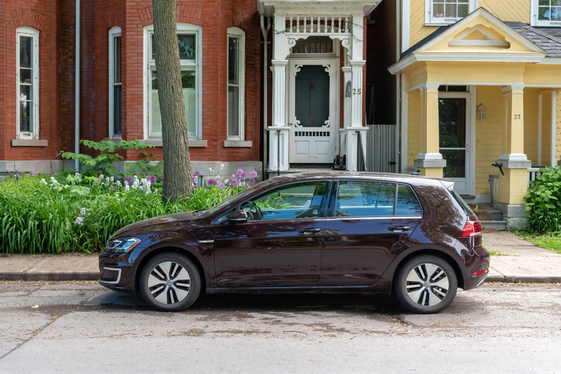 Illustration for article titled New Career, New Camera, New City: June 2019 Carspotting in Kingston, ON